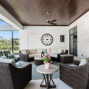 Inspiration for a french country porch remodel in Orlando