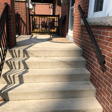 Aluminum Porch Railings, Curved Spindles