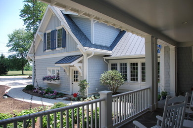 Elegant porch photo in Indianapolis