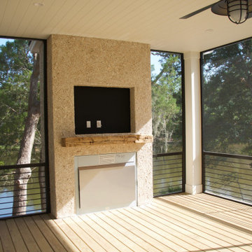 Bonno: Waterfront screened porch with fireplace