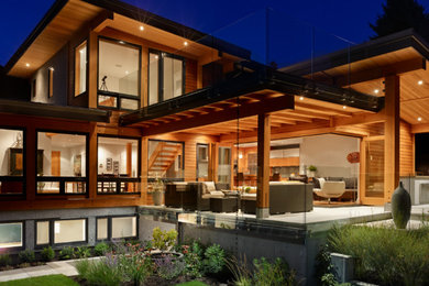Inspiration for a contemporary porch remodel in Vancouver