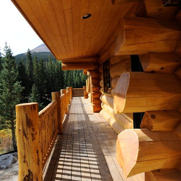 Colorado Handcrafted Cedar Log Home