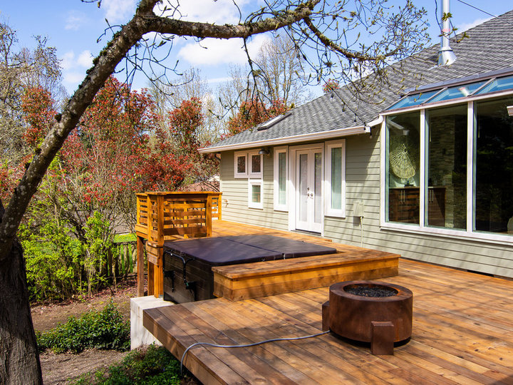 Porch - Contemporary Porch