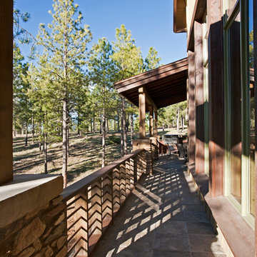 Contemporary Cabin in Pine Canyon