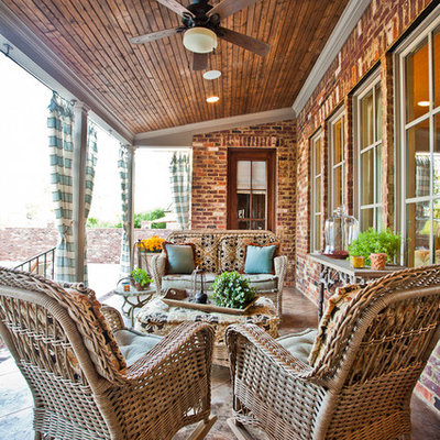 Elegant porch photo in Nashville with a roof extension