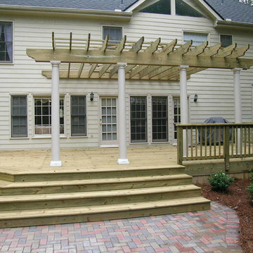 Deck with Pergola and fiberglass columns