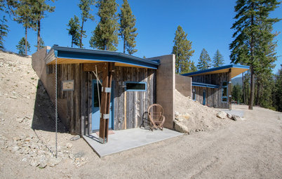 Houzz Tour: Having Fun With a Half-Buried House