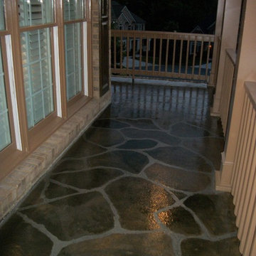 Flagstone Pattern Front Patio