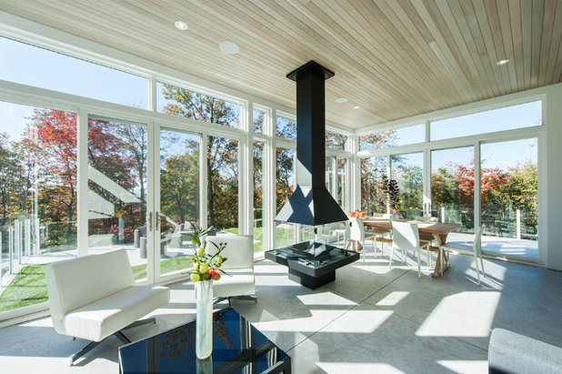 Contemporary Porch by Christopher Simmonds Architect
