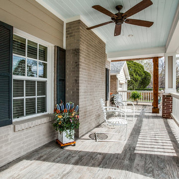 Hermosa Front Porch and Screened in Patio