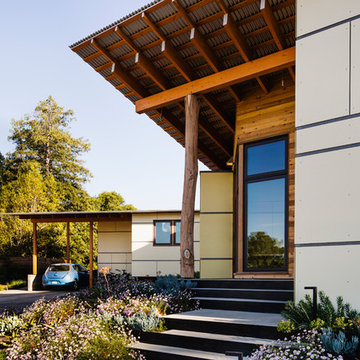 High-Performance California Courtyard Home