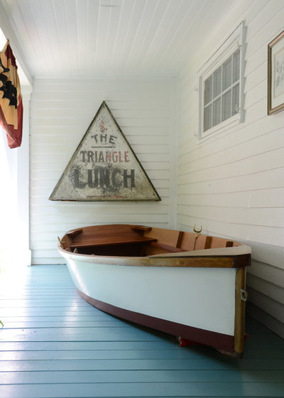Rustic Porch by Design Fixation [Faith Provencher]