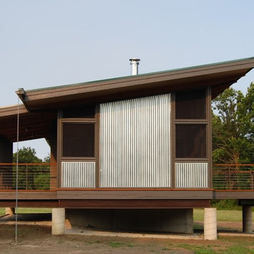 Modern Straw Bale Cabin - Screened Porch