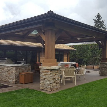 Patio drop screen enclosure