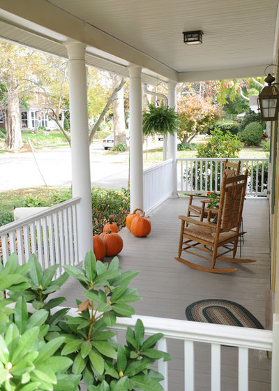Traditional Porch by Pine Street Carpenters & The Kitchen Studio