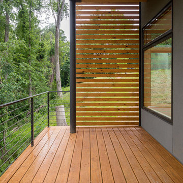 Privacy screen at living area porch