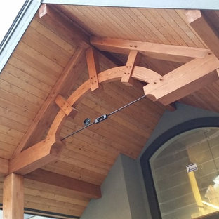 Arts and crafts porch idea in Seattle