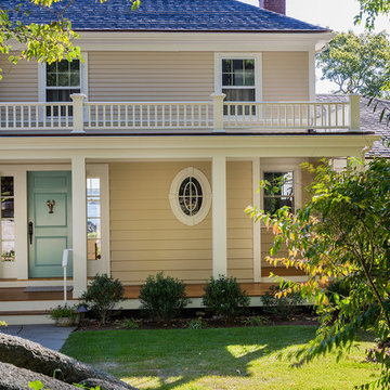 Traditional Porch