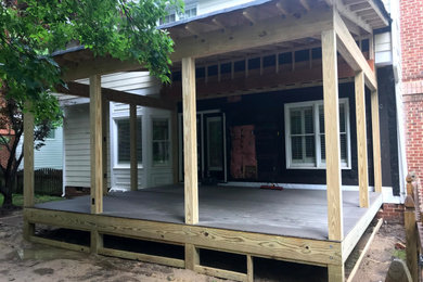 This is an example of a porch design in Richmond.