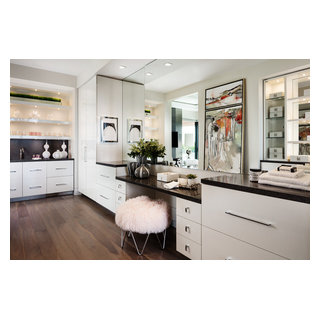 9480 Bent Grass Court Modern Powder Room Miami by Lesly Maxwell