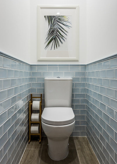 Maritimt Lille badeværelse by Anna Kovalchenko Interiors