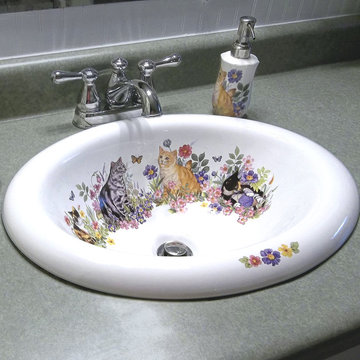 Cats in the Garden Painted Sink & Dispenser