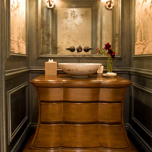 Idées déco pour un WC et toilettes victorien avec une vasque.