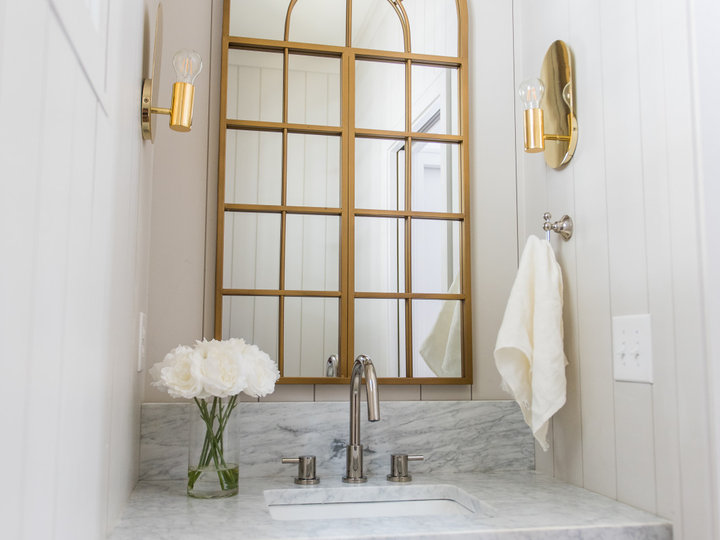 Powder Room - Transitional Powder Room