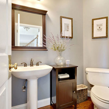 Home Staging - Powder Room