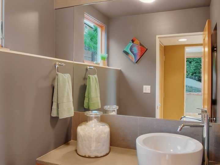 Powder Room - Bathroom