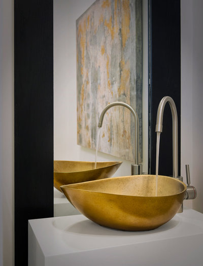 Scandinave Toilettes by Maxine Schnitzer Photography