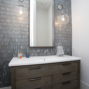 Küchendesign Mit Grauen Und Weißen Schränken : 75+ Gästetoiletten mit