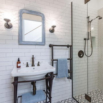 MT St John - Powder Room