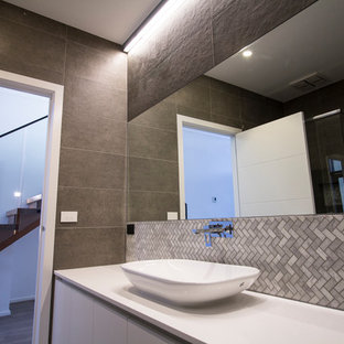 75+ Bäder mit Schieferfliesen und Beton-Waschbecken/Waschtisch Ideen