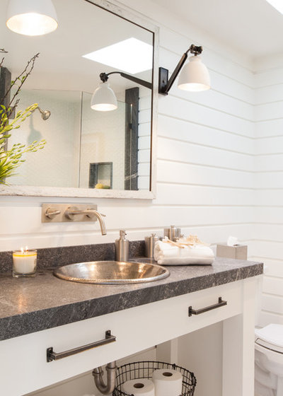 Beach Style Powder Room by Jodi Fleming Design