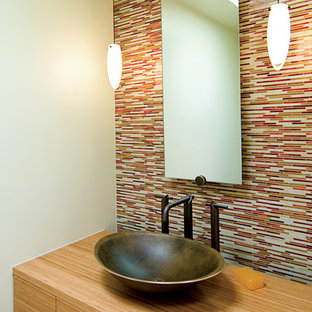 75+ Gästetoiletten mit Stäbchenfliesen und Waschtisch aus Holz Ideen