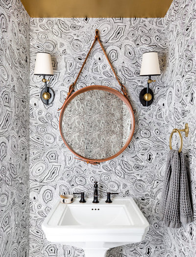 Beach Style Powder Room by BRIAN PAQUETTE INTERIORS