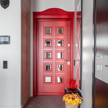 Квартира в ЗИЛАРТ с красной дверью