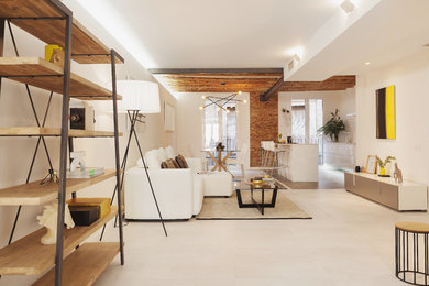 Idee per un soggiorno minimal di medie dimensioni e aperto con pareti bianche