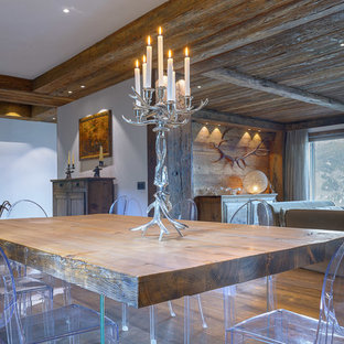 Immagine di una sala da pranzo rustica