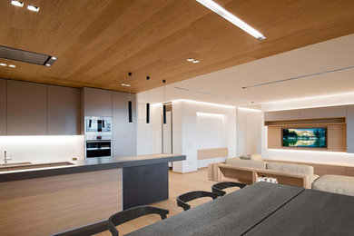 Cette image montre une salle à manger design.