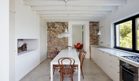 Houzz Tour: A Beautifully Renovated Barn is Elegant and Peaceful