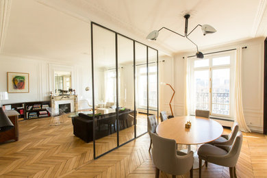 Modernes Esszimmer in Paris