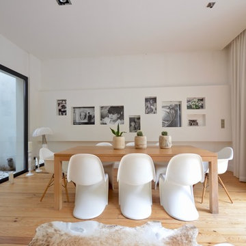 MAISON CONTEMPORAINE AVEC PISCINE