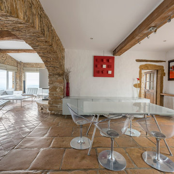 Maison en pierres dorées