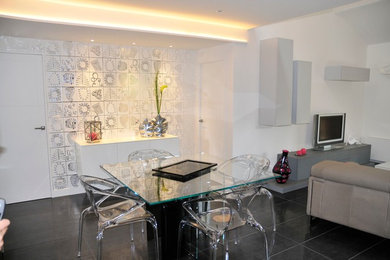 Example of a trendy dining room design in Nantes