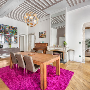 Une salle à manger contemporaine à Lyon