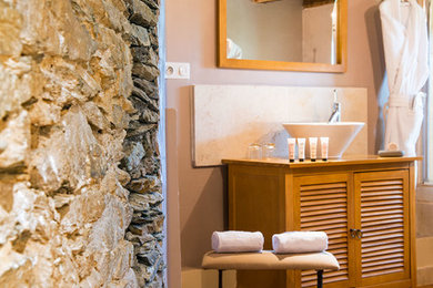 アンジェにあるトラディショナルスタイルのおしゃれな浴室の写真