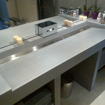 Concrete sinks & Brushed stainless steel