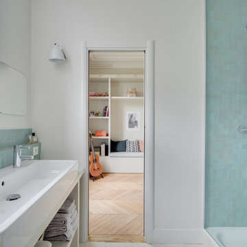 Grand appartement parisien refait à neuf